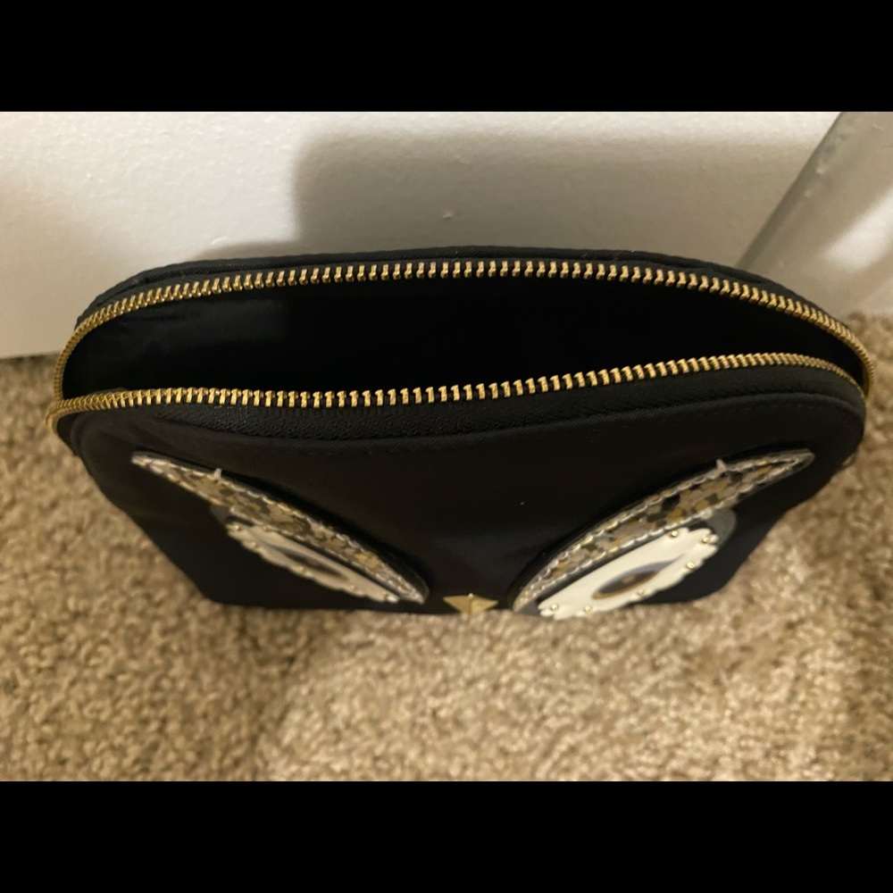 Makeup bag - Picture 2 of 3